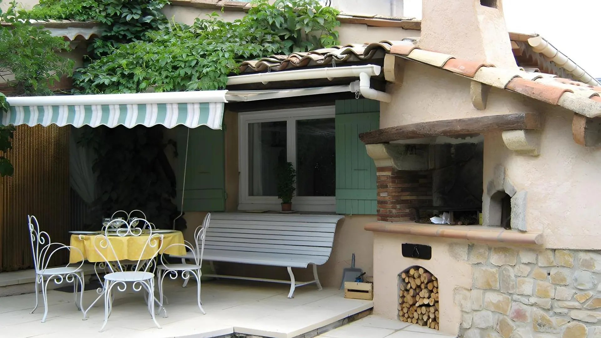 Villa La Myreclose Saint-Auban  0*, Saint-Auban (Alpes-Maritimes) France